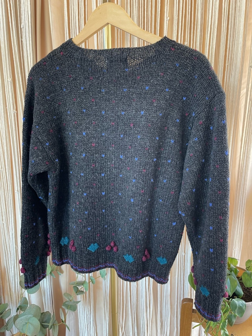 Vintage 1980s/1990s vintage Woolrich knit sweater,  "Swan" or "Goose" sweater - Picture 8 of 11